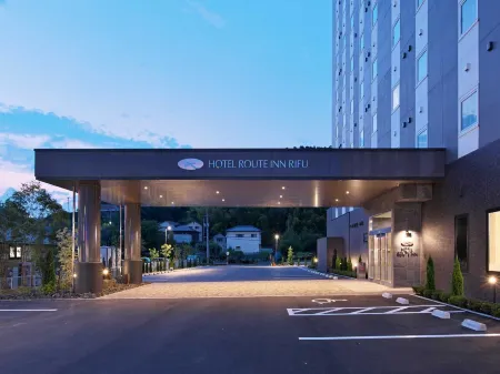 HOTEL ROUTE-INN RIFU Отели в г. Рифу