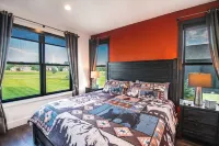 Luxurious Home in Red Lodge MT, Golf Course Retreat with Stunning Mountain Views Hotels in Carbon County