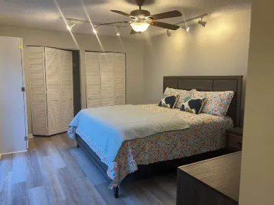Rent or Stay Longer, Playtheyards.Com, Beach & Dining Get Away!