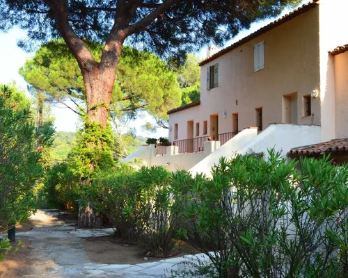 Apartment with pool, 300m beaches Tahiti, Moorea, Ramatuelle, St-Tropez. Hotels in Ramatuelle