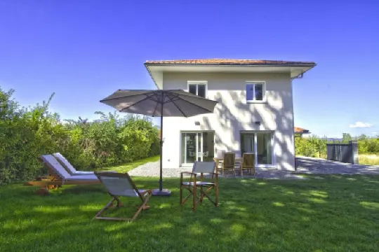 Very pretty Villa Evian / Neuvecelle فنادق في 