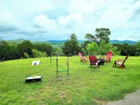Great View/Great Location/Hot Tub