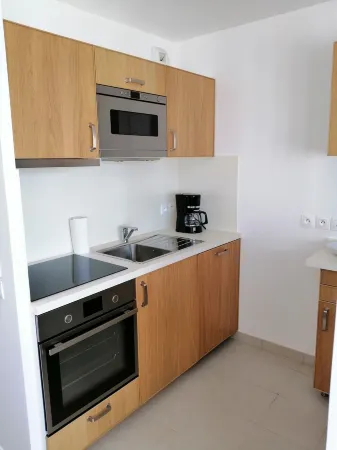 Beautiful 2 bedroom apartment close to Disney Отели в г. Монтеврен