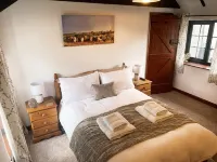 2 Bed, Dog Friendly Cottage, on Bodmin Moor, Cornwall, Ladydown Cottage