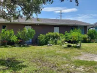 Rustic private aptzen Eau Gallie Downtown & 5 minutes Melbourne Beach