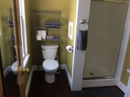 Amazing view of Seneca Lake, close to wine trail and water activities