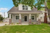 Brand NEW Spacious 5-bedroom house in awesome Springfield near MSU and Mercy - homestay