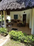 Villa LeoMar with large private pool, tropical garden only 350 m from the beach