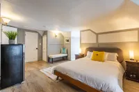 8037-Walk to Mayo- Loft Apt in the Middle of Mayo Campus