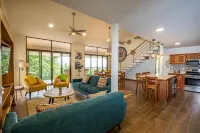 Breathtaking Jungle Views and Abundant Wildlife -  Large pool.