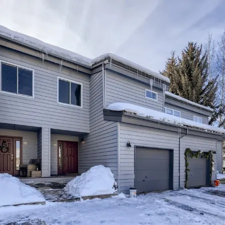 Renovated townhome in Homestead community of Edwards