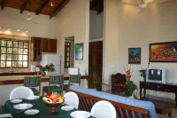 Beautiful pool, 6-min walk from beach, ocean views - VILLAS CASA LOMA - Villa 4