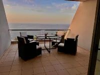 Voll Ausgestattetes Apartment mit Traumhaft Schönem Meerblick und Sonnenterrasse