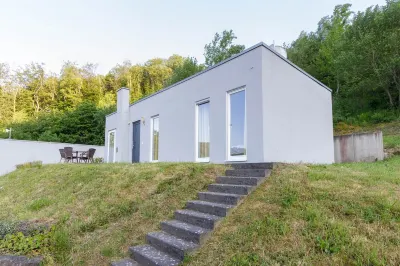 Luxurious 4-person bungalow in the Eifel camping park Hotels in der Nähe von Schloss Hamm
