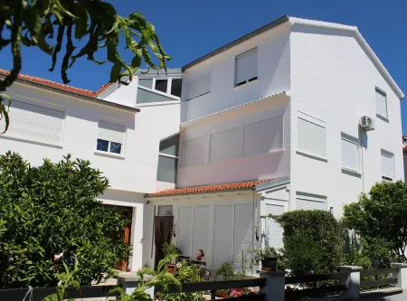 Apartmen Schwarz bis 14 Personen , Zadar, Nin, Vir, Haustierfreundlich