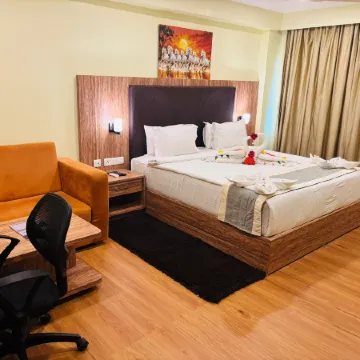 Seven Hills Hotel