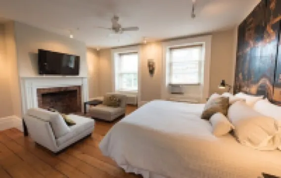 Capitan Burn's House on Wellington