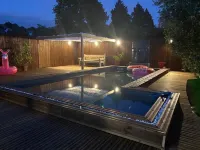 Large Villa with Sea Pool Promo Last Mint Hotels in Messanges