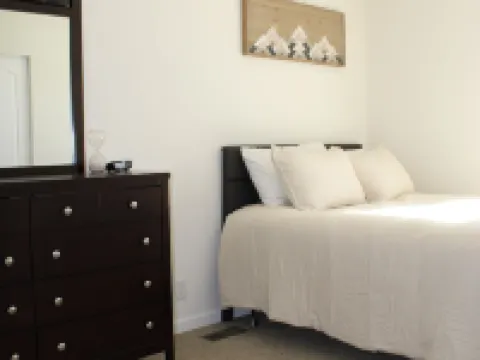 Coastal Retreat with dune access! レイクサイドのホテル