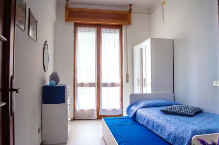 Panoramic quiet flat with private parking (pet friendly) Отели в г. Метропо́льный город Генуя