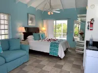 Waterfront Cottage Dockside Patio Jeep SUV Kayak SUP Bike Boat Beaches Jet Ski