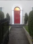 Intl Townhouse Apt on The Crescent: perfect for walking everywhere!
