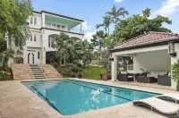 Casa Bravo-Premier BEACH VIEW- Shacks Beach-Near Villa Montana Beach Resort - Pools