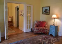Country Cottage near Round Top. 13 miles from Round Top Square.