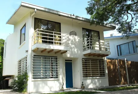 Casa Buda - 10 min airport and 25 min National Park - 150 MB Internet