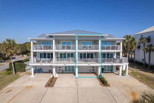 Hidden Gem, South of 30A w/ Private Beach Access