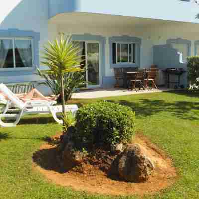 Luxury Apartment At Oasis Parque with WiFi Hotel Exterior