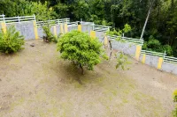All the Comforts of Home together with Nature's Therapeutic Sights and Sounds Hotels near Blue Lagoon Marina