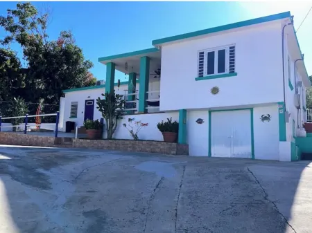 Ocean Breeze - Beach Escape Отели в г. Монтальва