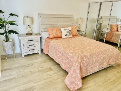 Escape to Paradise! Ocean View, Convenient Location, Solar/Backup Power/WIFI