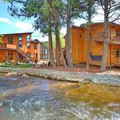 Murphy's River Lodge Hotel Exterior