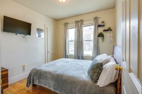 Pet-Friendly Detroit Apt: 6 Mi to Midtown