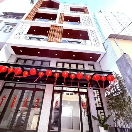 Annie House Отели рядом с достопримечательностью «Lucky Foot Spa Nha Trang»