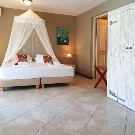 Hibiscus Beach House