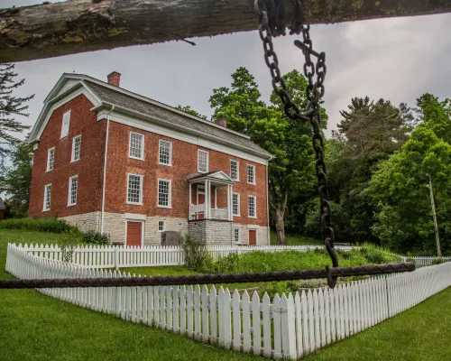 Grand Colonial B&B Hôtels à : Winfield