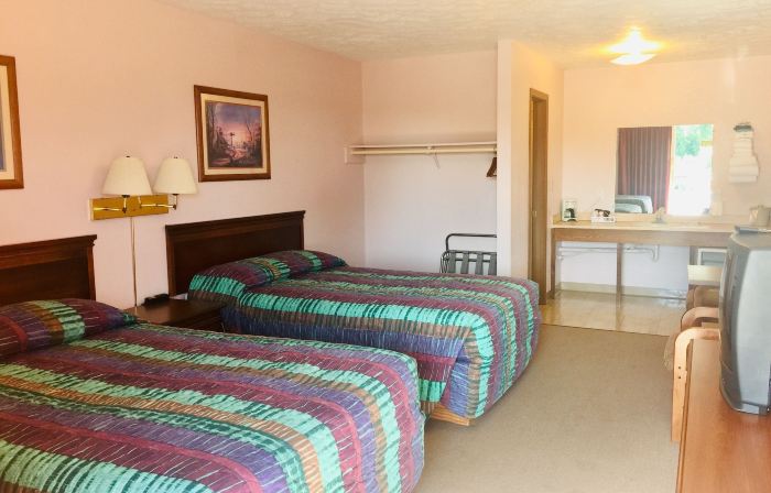 Mountain Country Motor Inn