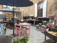 B&B Fleurie Hotels in Saint-Bonnet-Tronçais