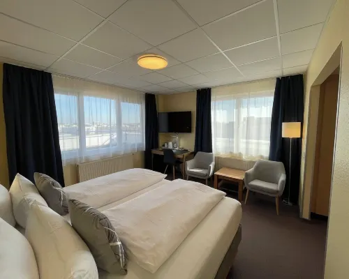 Parkhotel Marzahn Hotels near Kaulsdorf