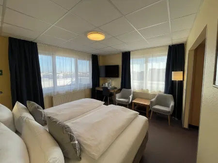 Parkhotel Marzahn Отели в г. Нойенхаген