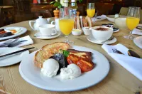 Harper's Steakhouse with Rooms, Haslemere - Завтрак