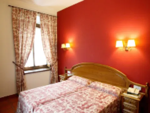 Puente Romano Hotels in Parres
