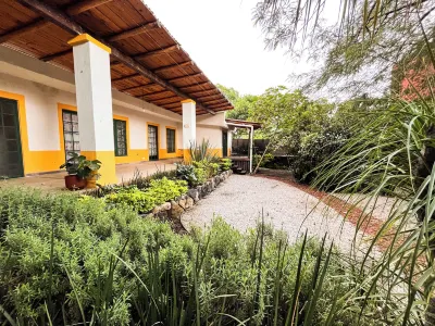 Shanti Home Hoteles cerca de Ex Convento Dominico de la Natividad