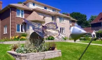Butterfly Manor - Bed and Breakfasts
