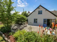 46-47 Lydbury North Hotels in Craven Arms