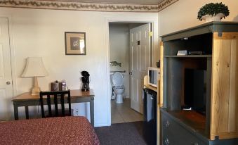 Rustic Inn Motel