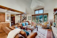Sanctuary 2569 - Balkon